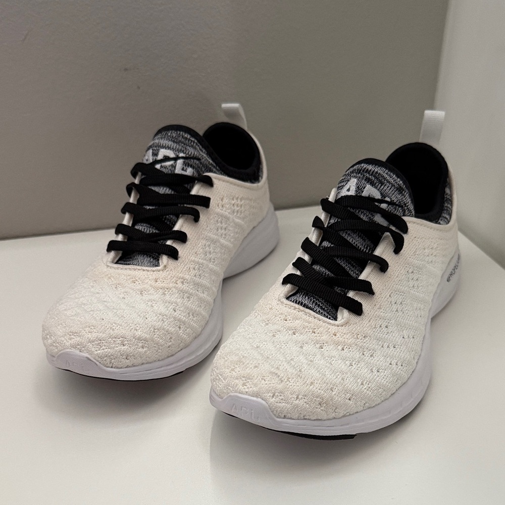 APL Off-White and Black Athletic Shoes - Picture 3 of 8